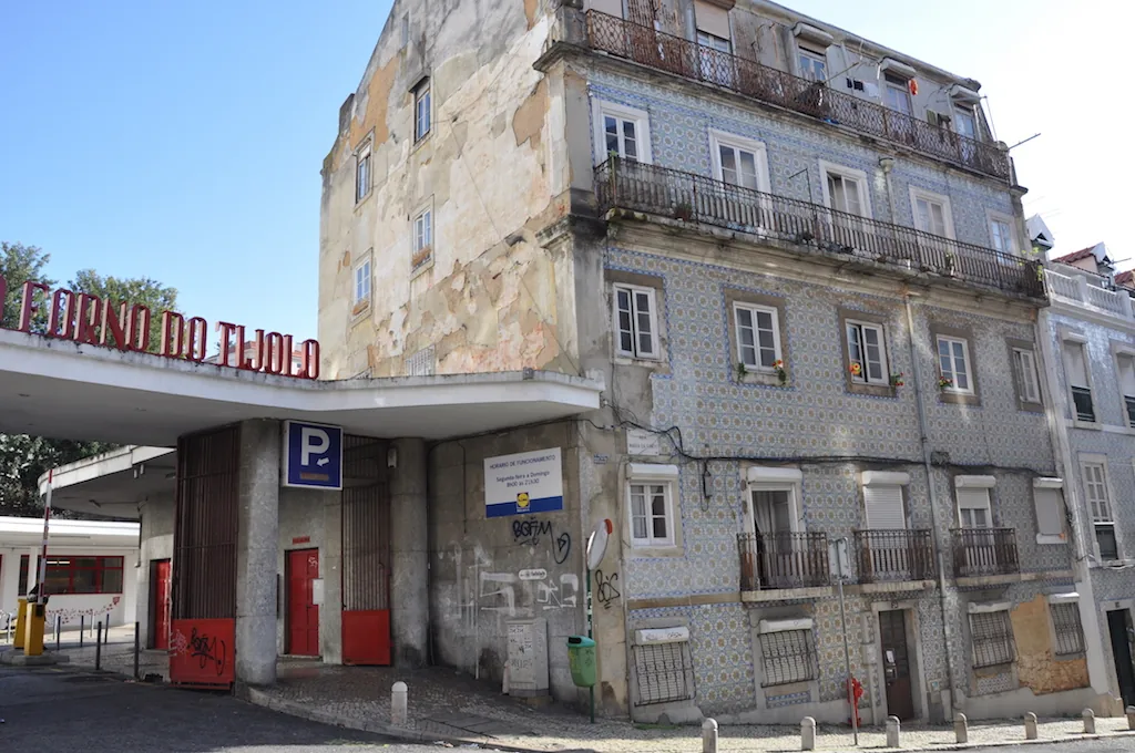 Edifício Para Reabilitar Anjos