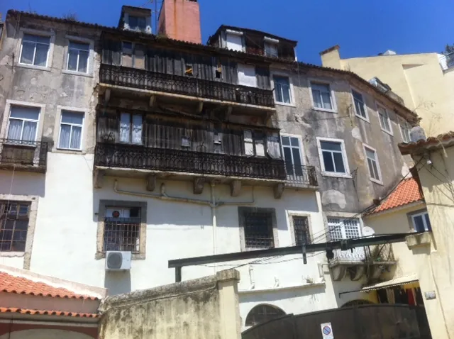 Edifício Para Reabilitar Alcântara