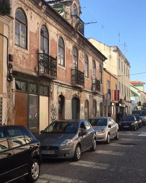 Edifício Para Reabilitar Lumiar