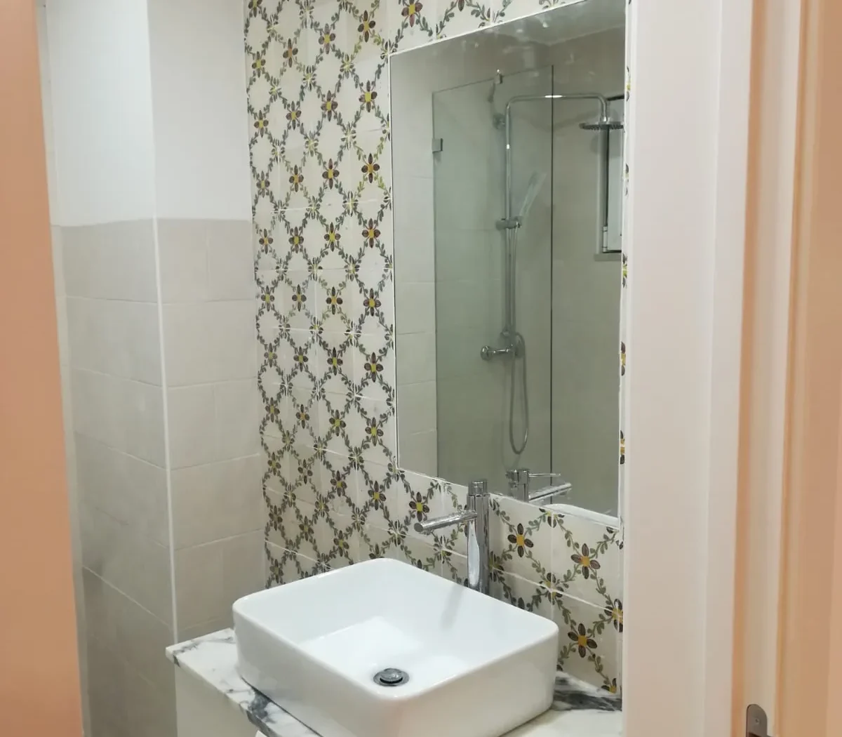 Apartamento T2 | Misericórdia | Próximo Praça das Flores — foto 5