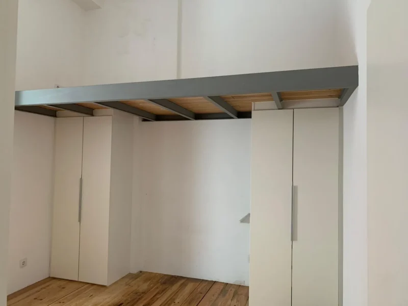 Apartamento T1 com Mezzanine | Totalmente renovado | Campo de Ourique