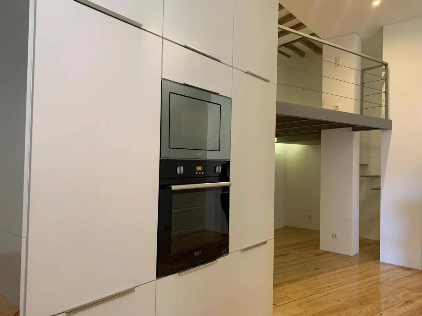 Apartamento T1 com Mezzanine | Totalmente renovado | Campo de Ourique — foto 8