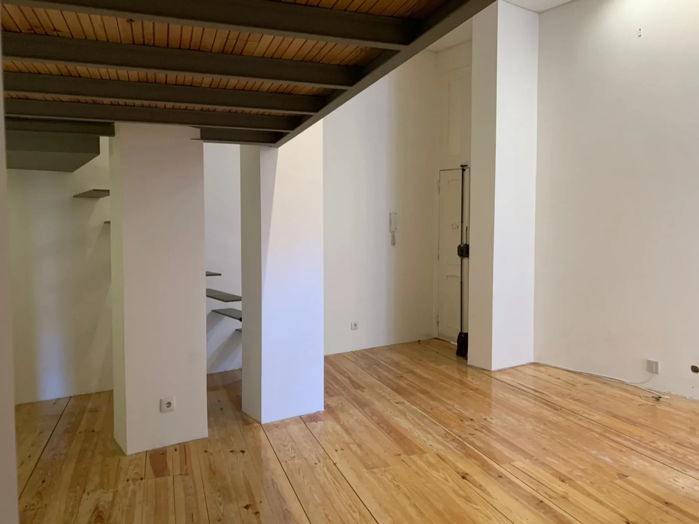 Apartamento T1 com Mezzanine | Totalmente renovado | Campo de Ourique — foto 13