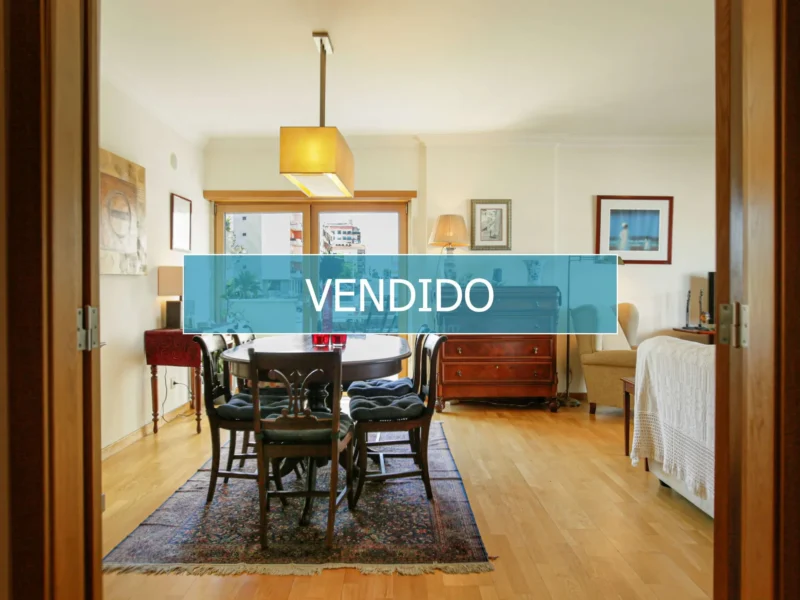 Apartamento T4, Alfragide, Excelente Estado