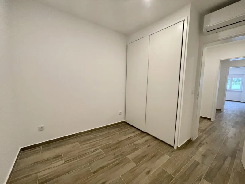 T2 Totalmente Renovado com Logradouro de 59 m², Benfica