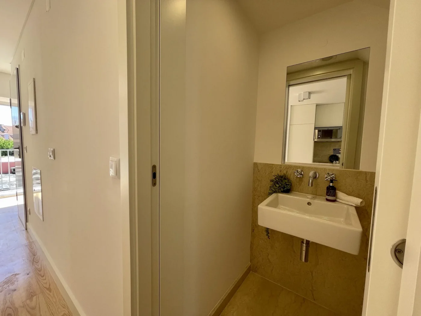 T2 Duplex totalmente renovado em Arroios — foto 12