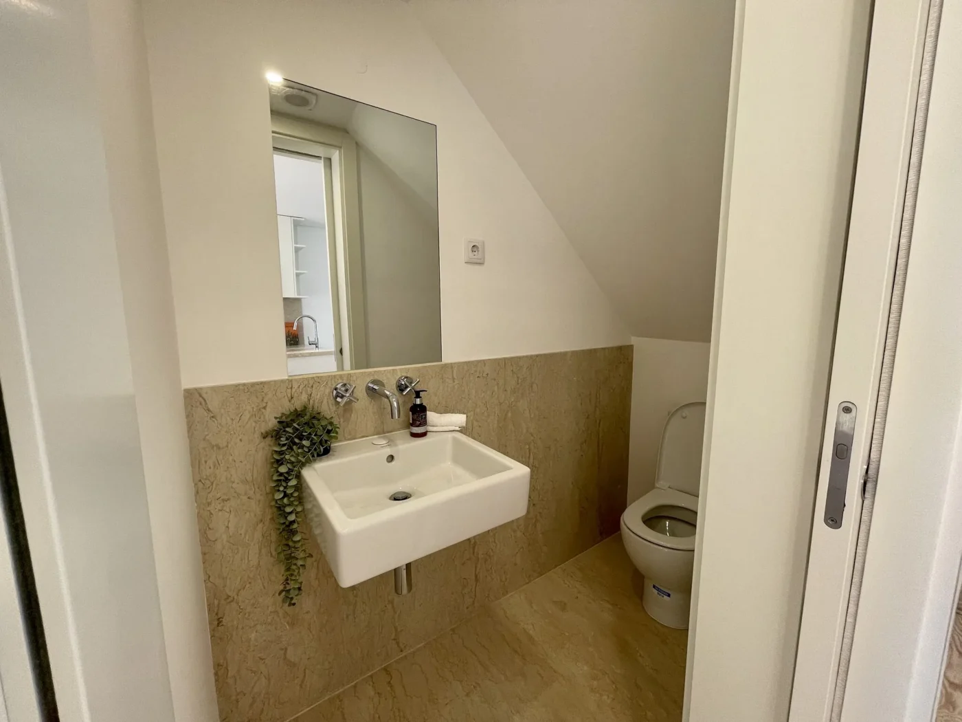 T2 Duplex totalmente renovado em Arroios — foto 13