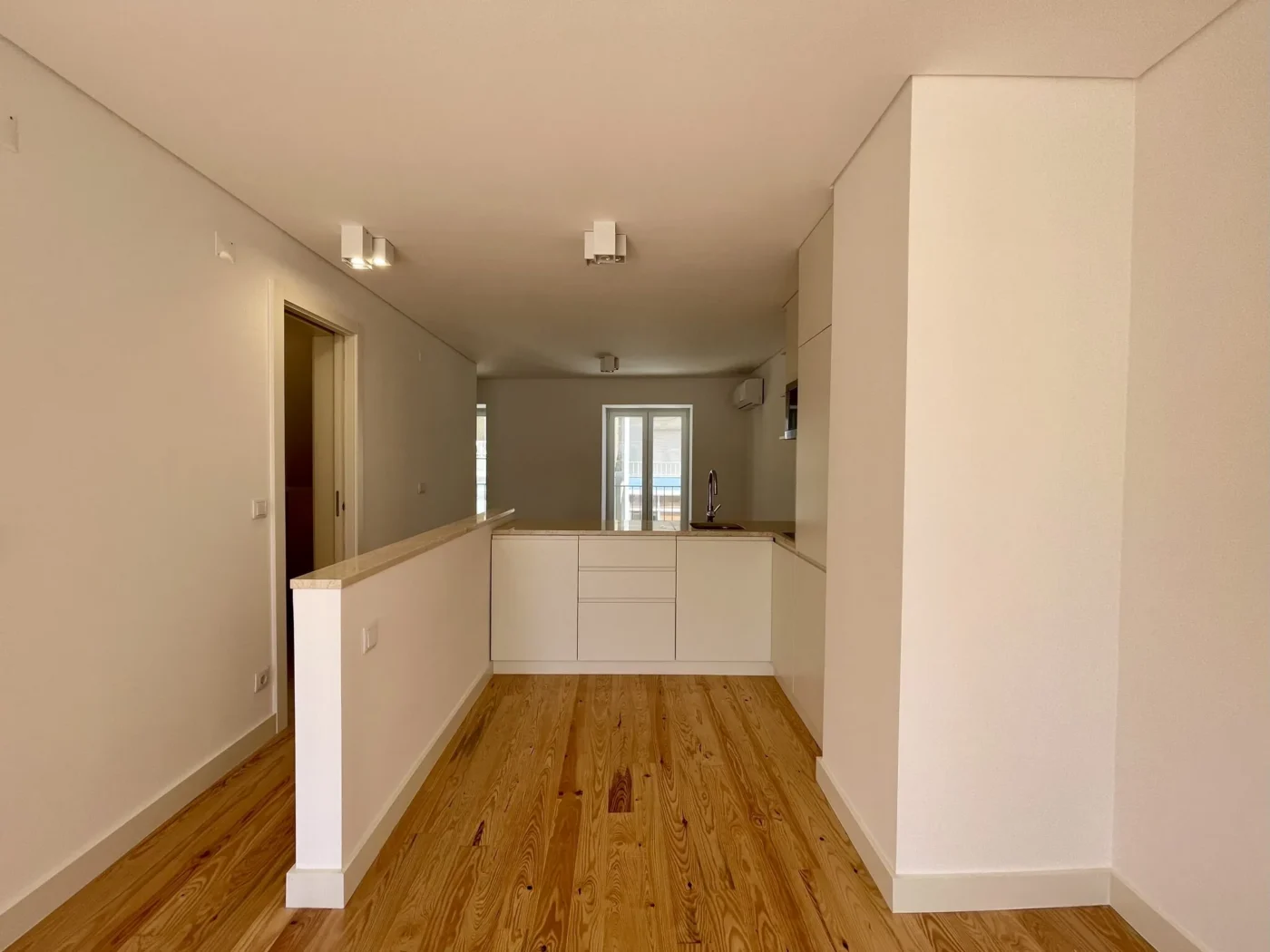 T2 Duplex totalmente renovado em Arroios — foto 15