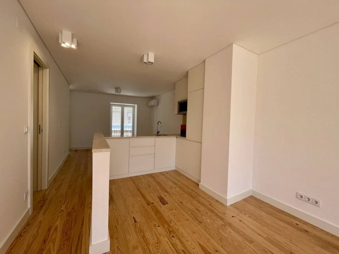 T2 Duplex totalmente renovado em Arroios — foto 16