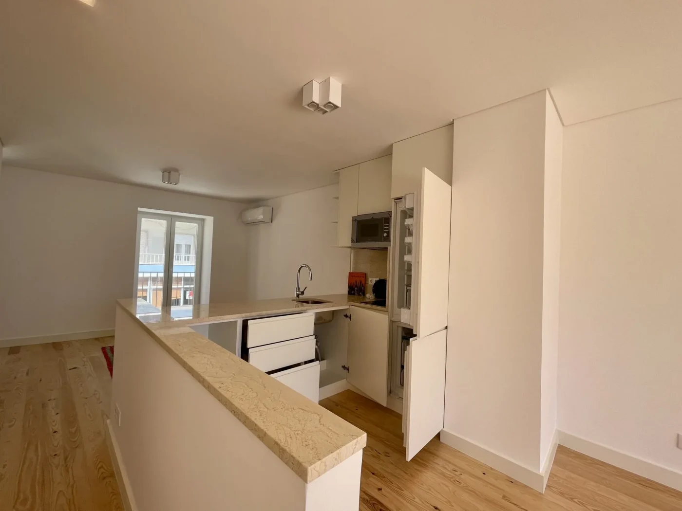 T2 Duplex totalmente renovado em Arroios — foto 17