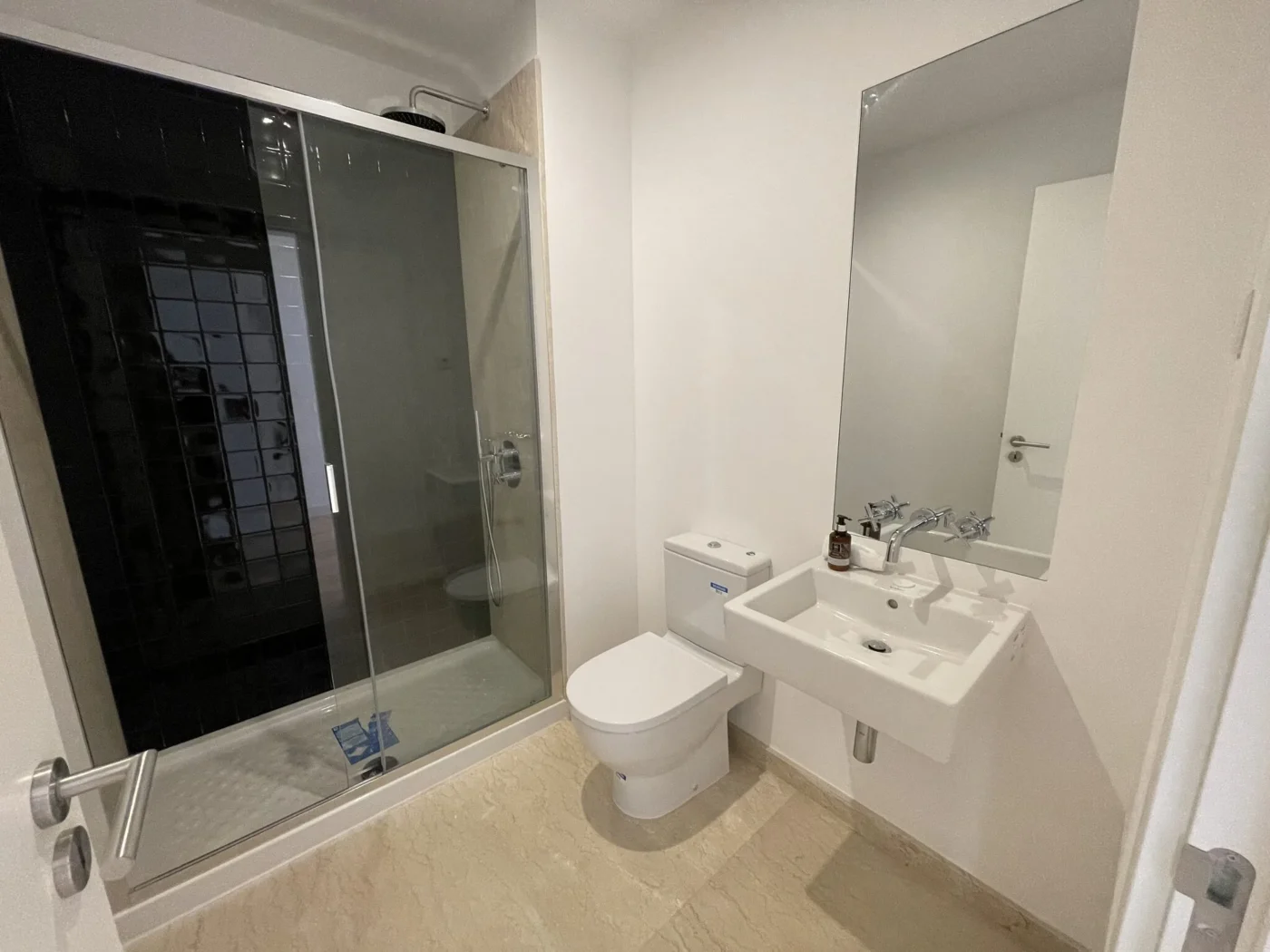 T2 Duplex totalmente renovado em Arroios — foto 36