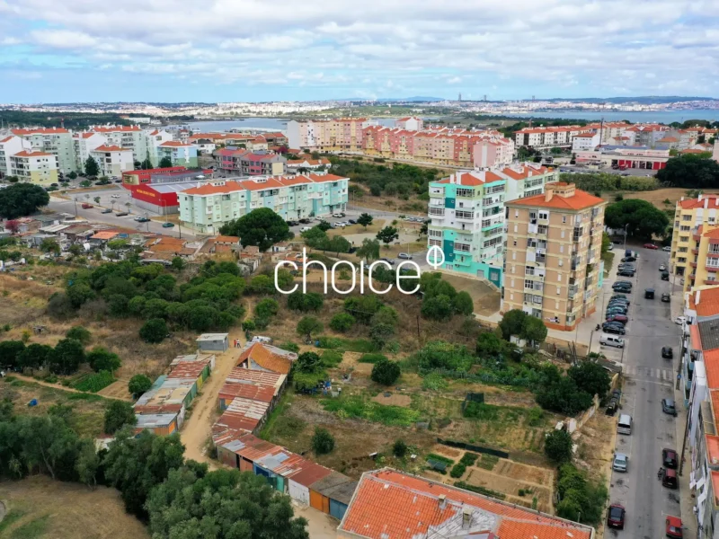 Terreno para Construção | Vale da Romeira | Seixal