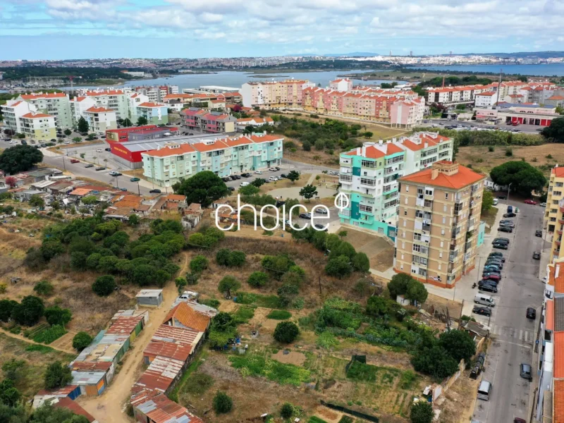 Terreno para Construção | Vale da Romeira | Seixal