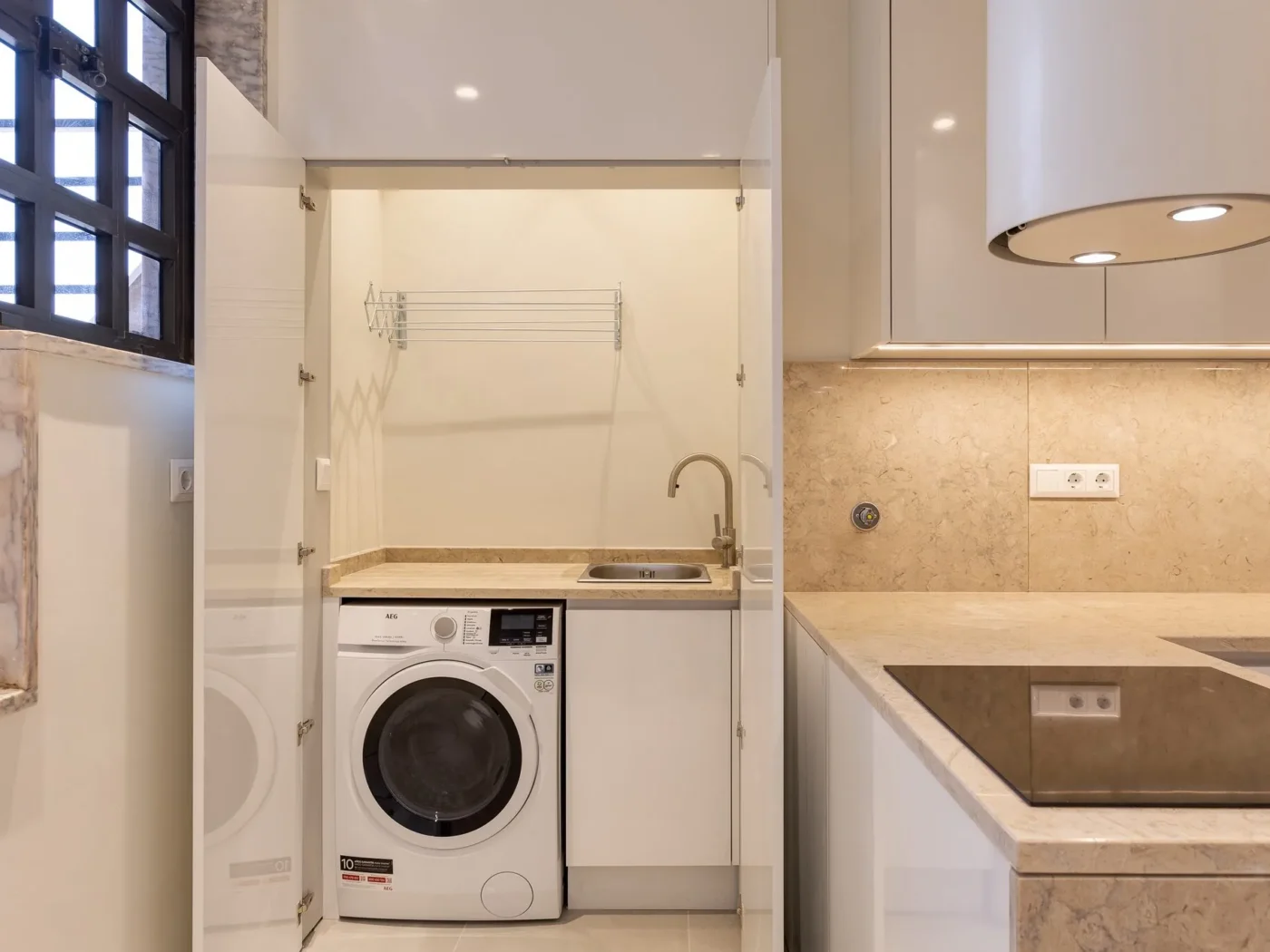 Apartamento T4 + Garagem | Av. Forças Armadas | Totalmente Renovado — foto 13