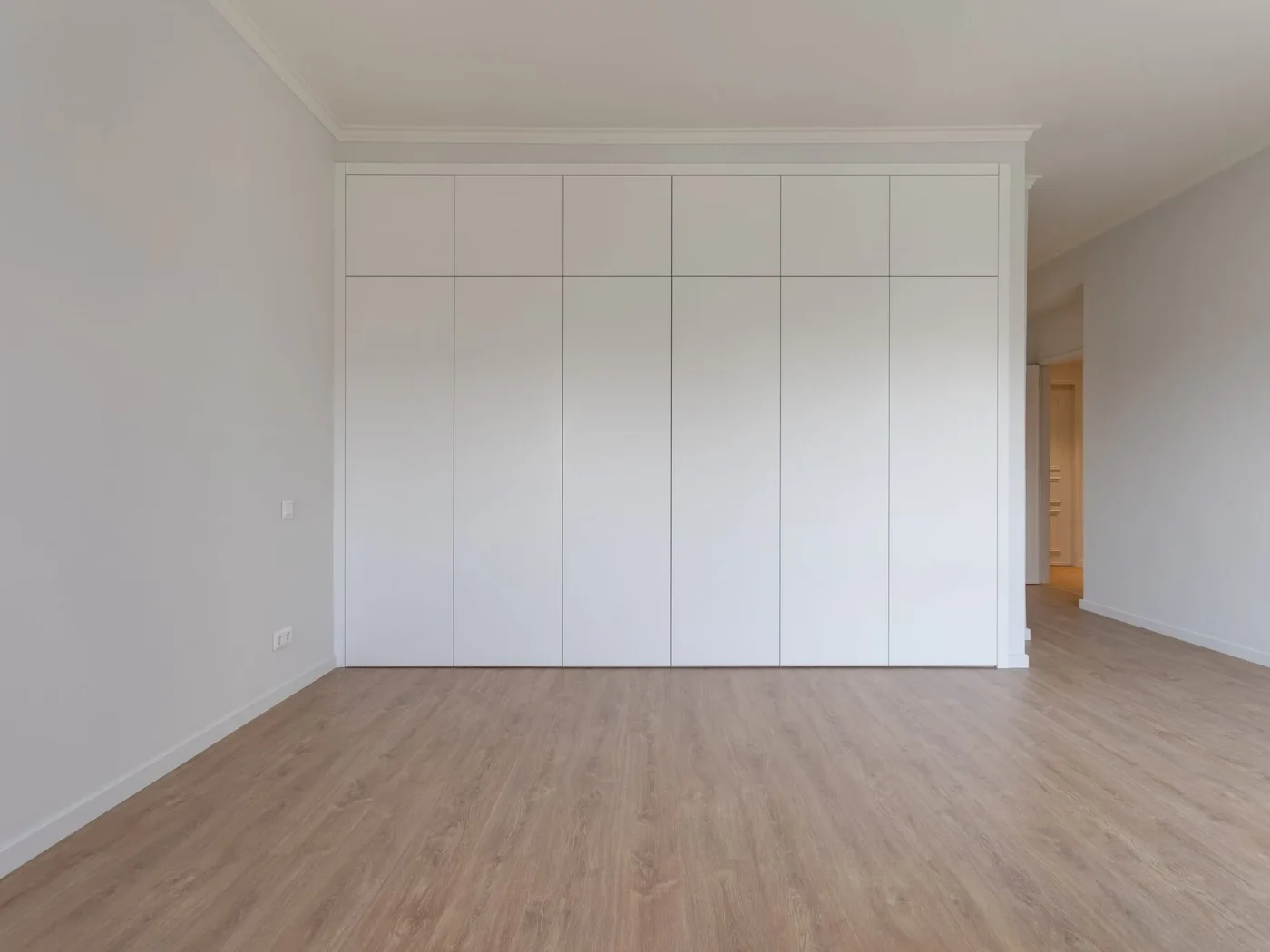 Apartamento T4 + Garagem | Av. Forças Armadas | Totalmente Renovado — foto 18