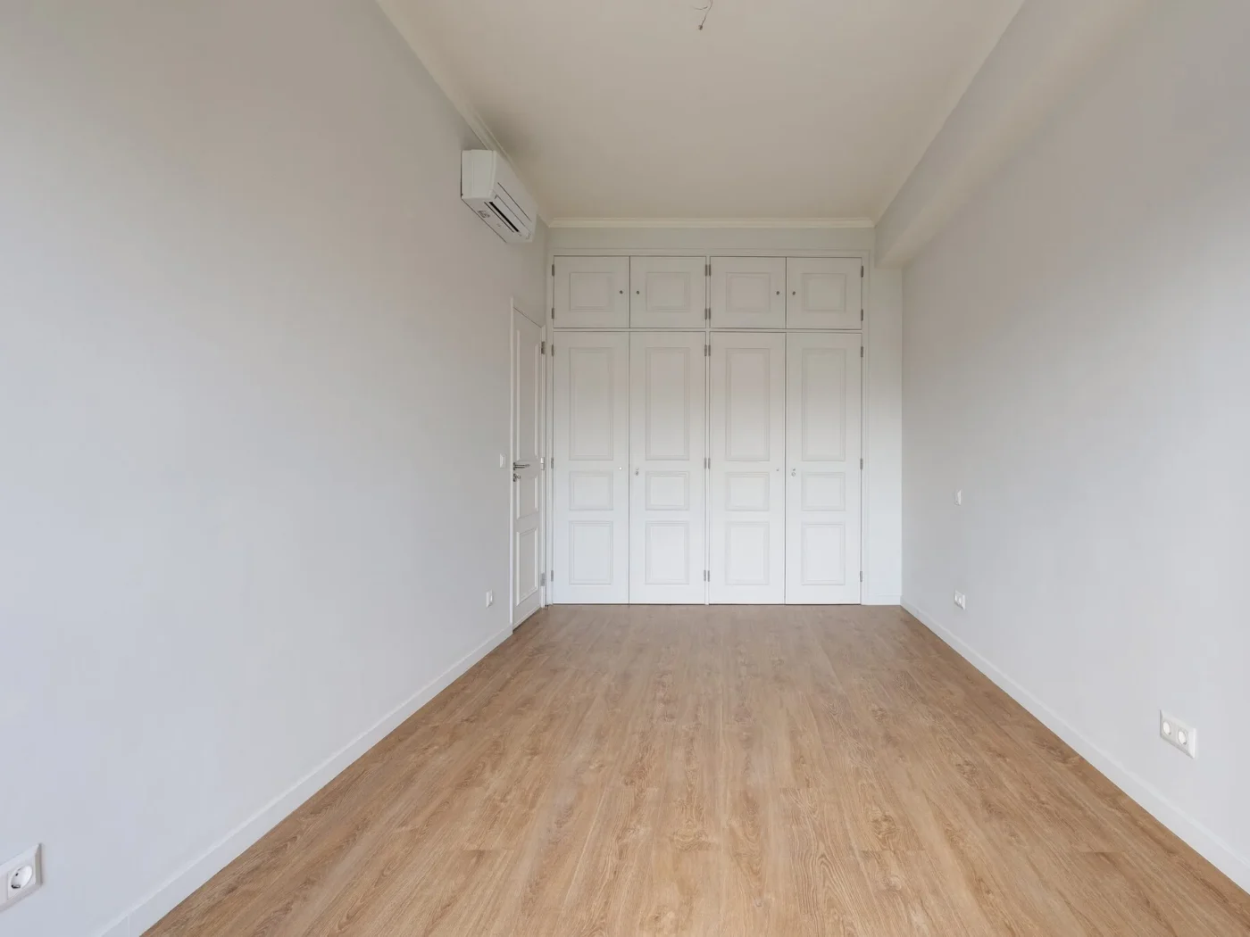 Apartamento T4 + Garagem | Av. Forças Armadas | Totalmente Renovado — foto 29