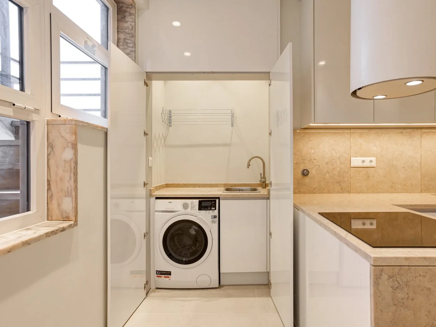Apartamento T4 + Garagem | Av. Forças Armadas | Totalmente Renovado — foto 39