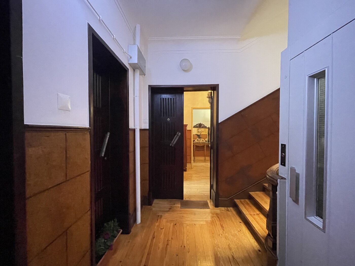 Apartamento T5 | Praça João do Rio | Para renovação | 160 m² | Muita luz — foto 1