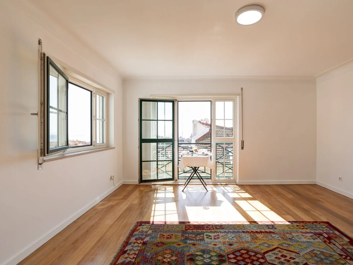 Apartamento T2 | Senhora do Monte, Graça | Vista total sobre Lisboa | Varandas | Garagem — foto 9