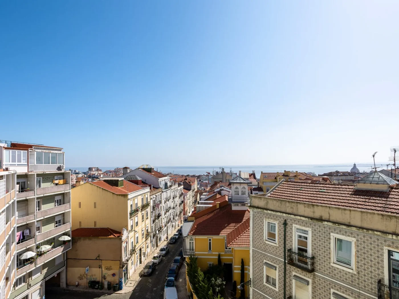 Apartamento T2 | Senhora do Monte, Graça | Vista total sobre Lisboa | Varandas | Garagem — foto 14