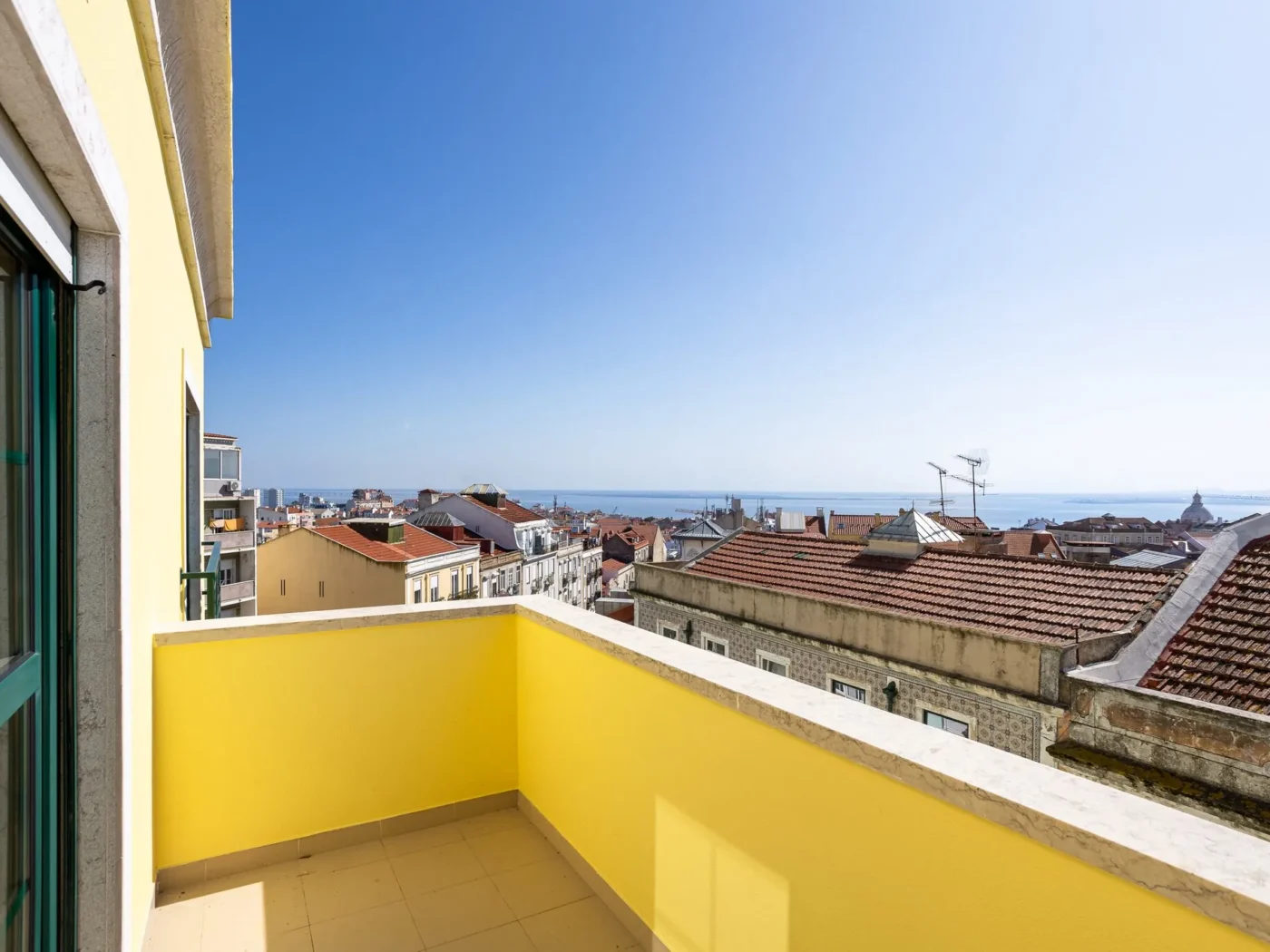 Apartamento T2 | Senhora do Monte, Graça | Vista total sobre Lisboa | Varandas | Garagem — foto 17