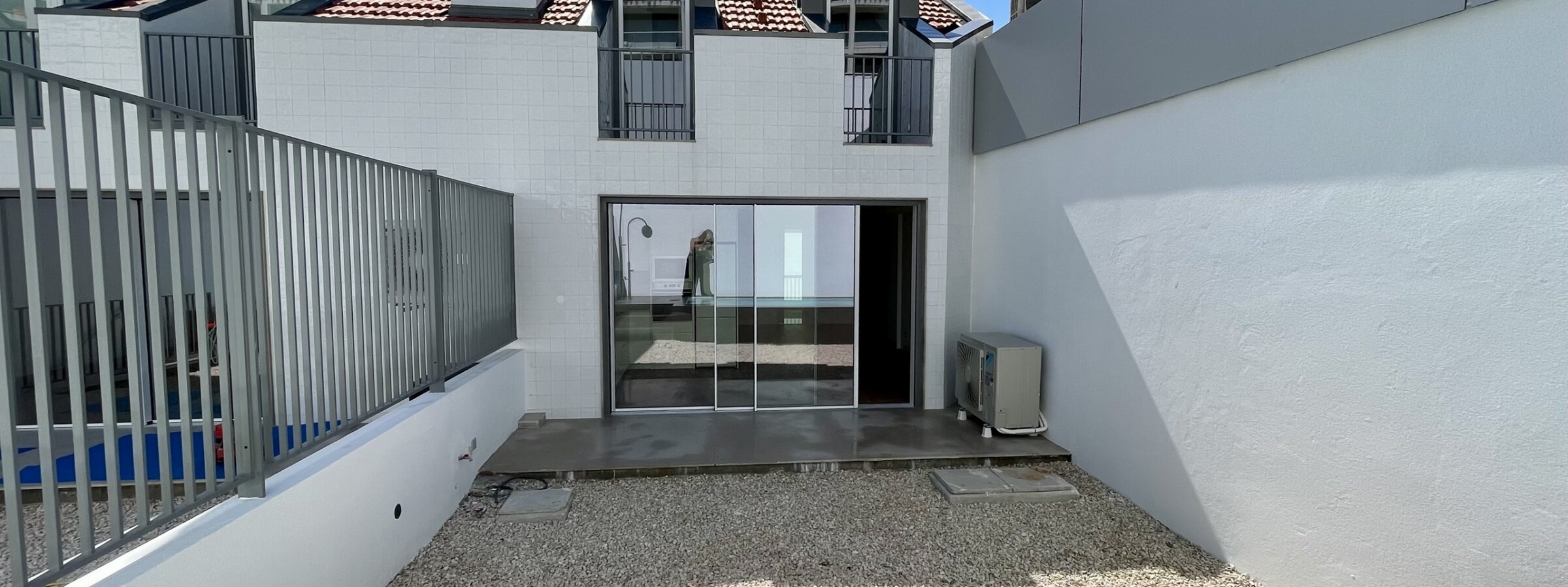 Fantástica moradia de tipologia T2, terraço, piscina e garagem | Parque das Nações