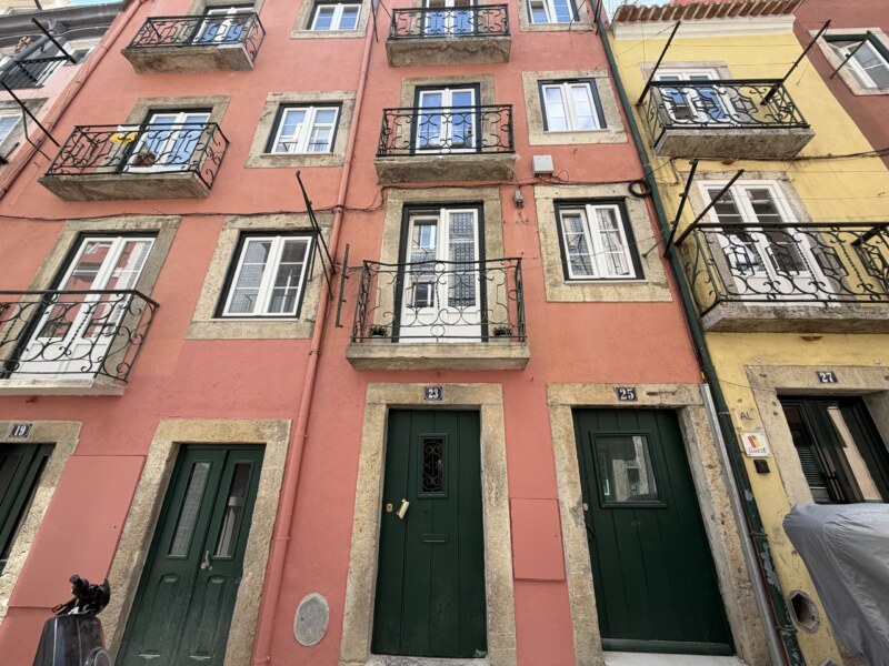 Apartamento T2 Mouros 23