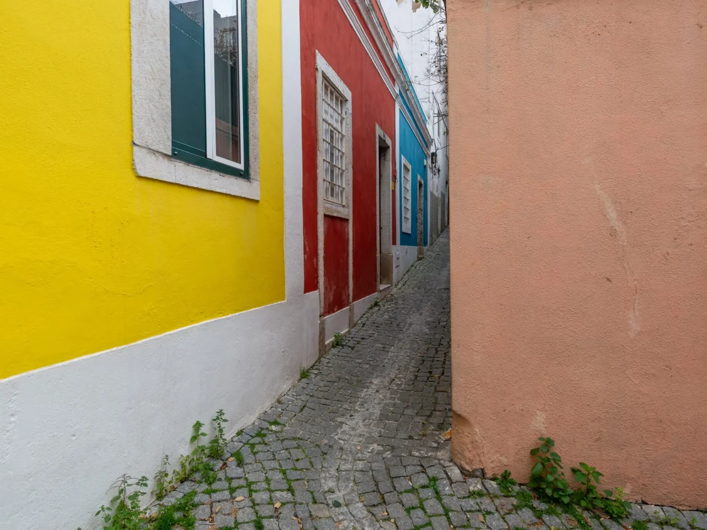 Moradia T2 com Charme em Rua Típica | Próximo da Assembleia da República e Praça das Flores — foto 32