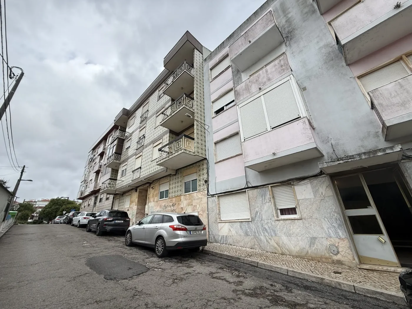 T2 Totalmente Remodelado com Varanda | Excelente Luz Natural | Agualva-Cacém — foto 45